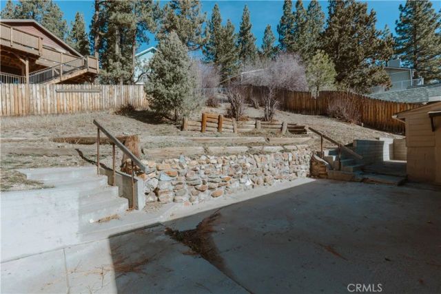42520 Sonoma Dr, Big Bear Lake, CA 92315