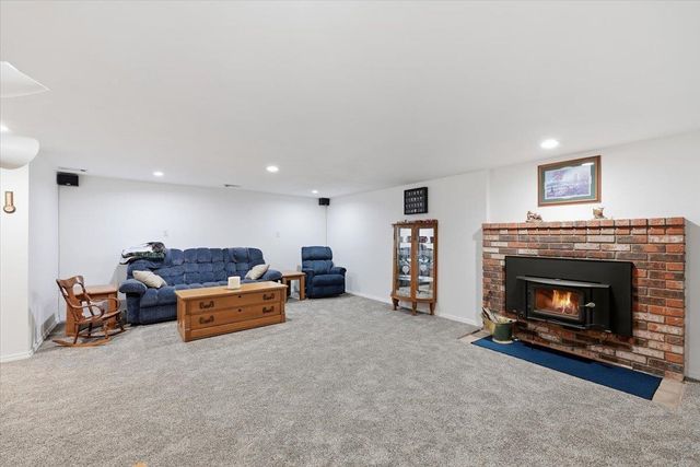 5105 N Glenarvon Rd, Otis Orchards, WA 99027