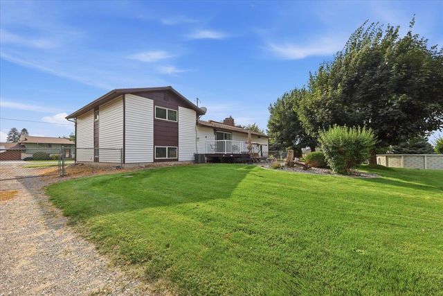 5105 N Glenarvon Rd, Otis Orchards, WA 99027
