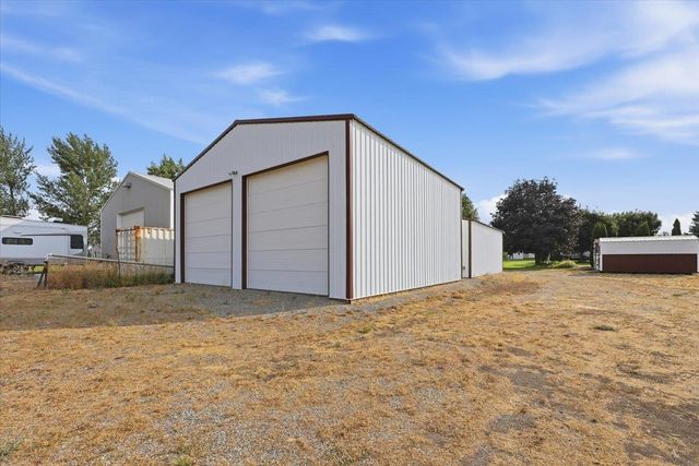 5105 N Glenarvon Rd, Otis Orchards, WA 99027