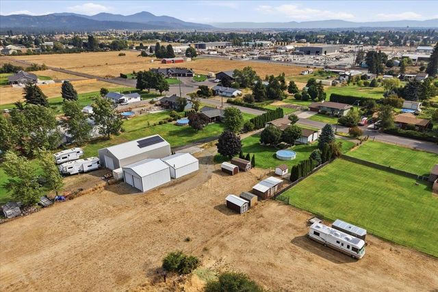 5105 N Glenarvon Rd, Otis Orchards, WA 99027