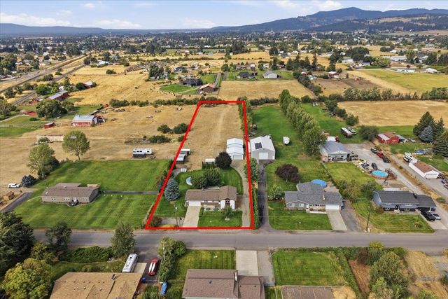 5105 N Glenarvon Rd, Otis Orchards, WA 99027