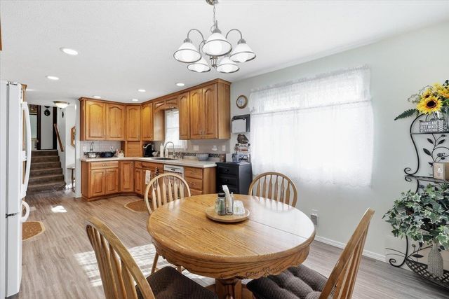 5105 N Glenarvon Rd, Otis Orchards, WA 99027