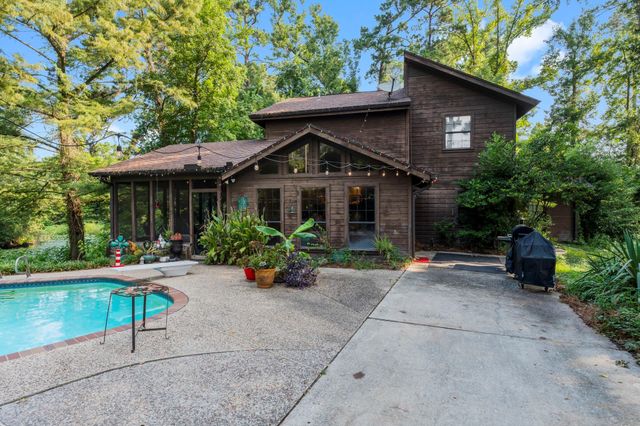 426 Nursery Road, The Woodlands, TX 77380