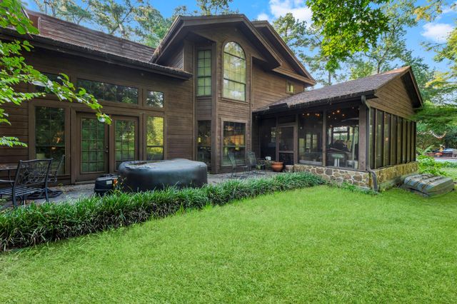 426 Nursery Road, The Woodlands, TX 77380