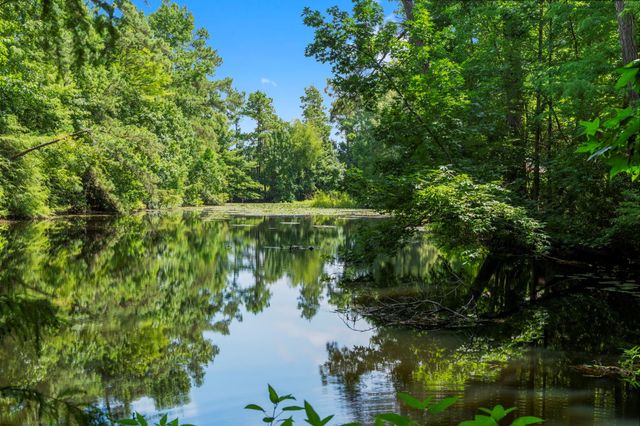 426 Nursery Road, The Woodlands, TX 77380