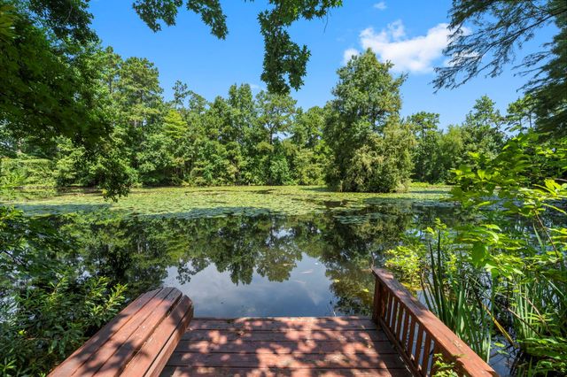 426 Nursery Road, The Woodlands, TX 77380