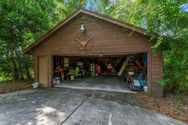 426 Nursery Road, The Woodlands, TX 77380