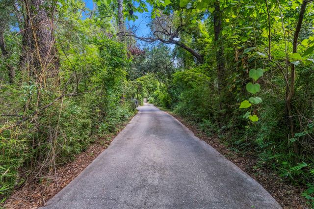 426 Nursery Road, The Woodlands, TX 77380