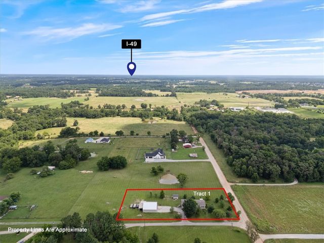 10895 Keller Road, Centerton, AR 72719