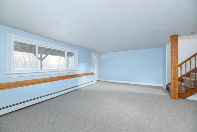 29 Manor Road, Auburn, MA 01501