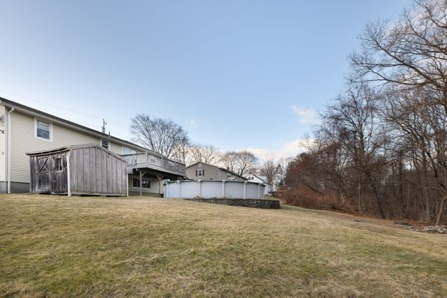 29 Manor Road, Auburn, MA 01501
