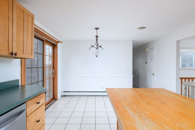 29 Manor Road, Auburn, MA 01501