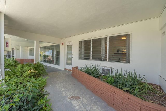 1450 NE 170th Street 114, North Miami Beach, FL 33162