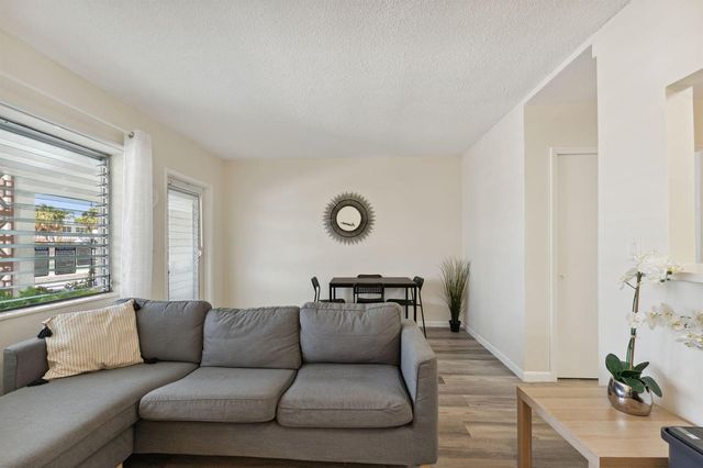 1450 NE 170th Street 114, North Miami Beach, FL 33162