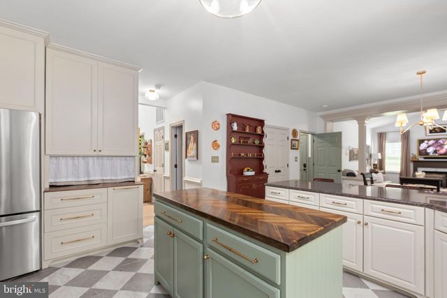 68 COAKLEY LN, Fredericksburg, VA 22406