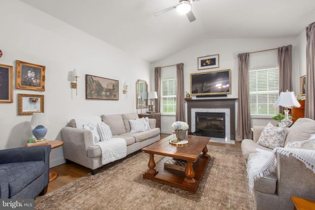 68 COAKLEY LN, Fredericksburg, VA 22406
