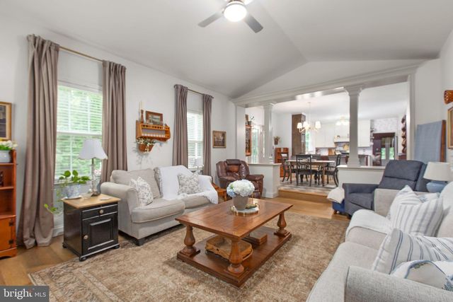 68 COAKLEY LN, Fredericksburg, VA 22406