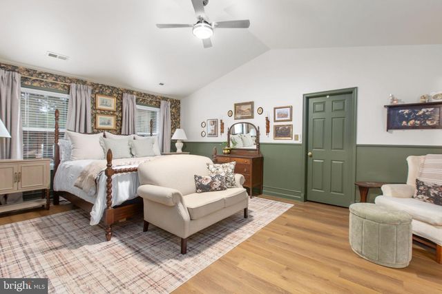 68 COAKLEY LN, Fredericksburg, VA 22406