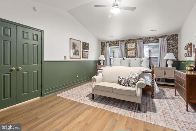 68 COAKLEY LN, Fredericksburg, VA 22406