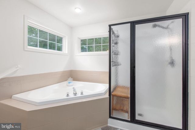 68 COAKLEY LN, Fredericksburg, VA 22406