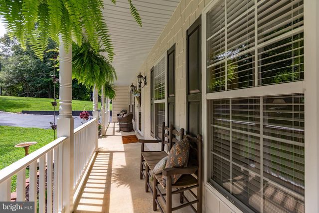 68 COAKLEY LN, Fredericksburg, VA 22406