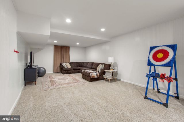 68 COAKLEY LN, Fredericksburg, VA 22406