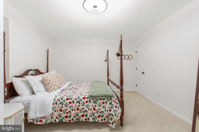 68 COAKLEY LN, Fredericksburg, VA 22406