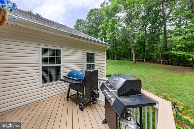 68 COAKLEY LN, Fredericksburg, VA 22406