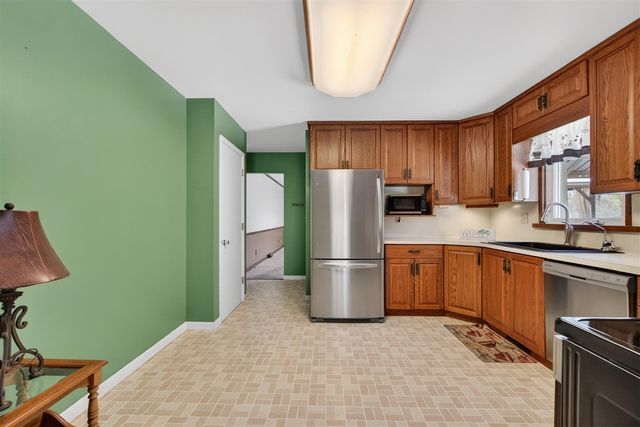 1956 Trinity Lane, Jackson, MI 49201