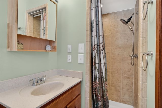 1956 Trinity Lane, Jackson, MI 49201