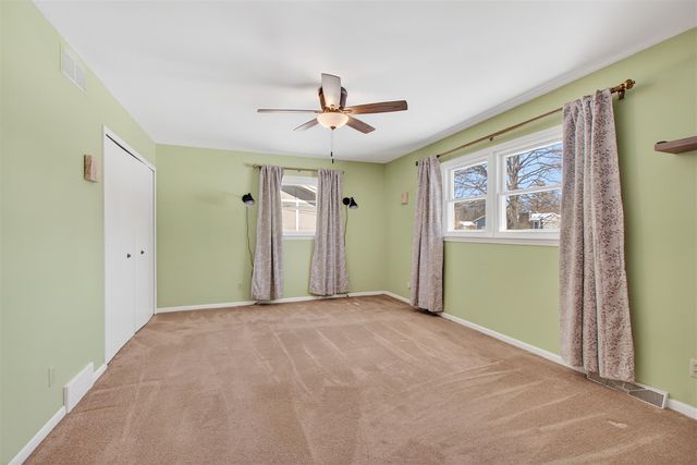 1956 Trinity Lane, Jackson, MI 49201