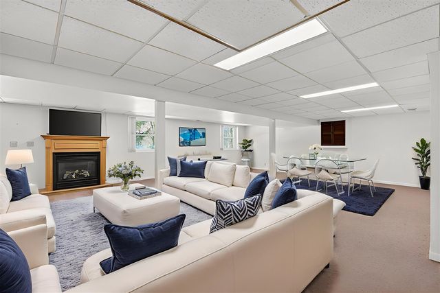 1956 Trinity Lane, Jackson, MI 49201