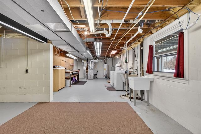 1956 Trinity Lane, Jackson, MI 49201