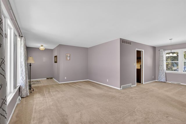 1956 Trinity Lane, Jackson, MI 49201