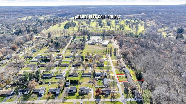 1956 Trinity Lane, Jackson, MI 49201