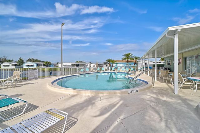 66 MEADOWLARK CIRCLE, Ellenton, FL 34222