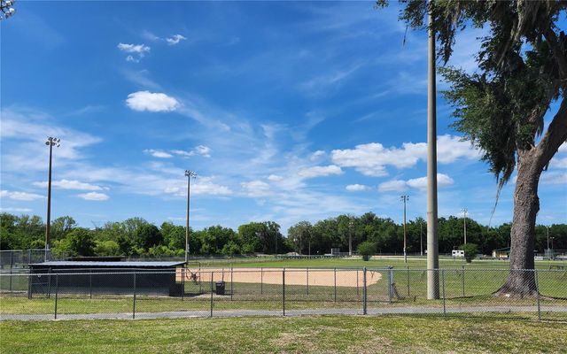 3814 E C 478, Webster, FL 33597