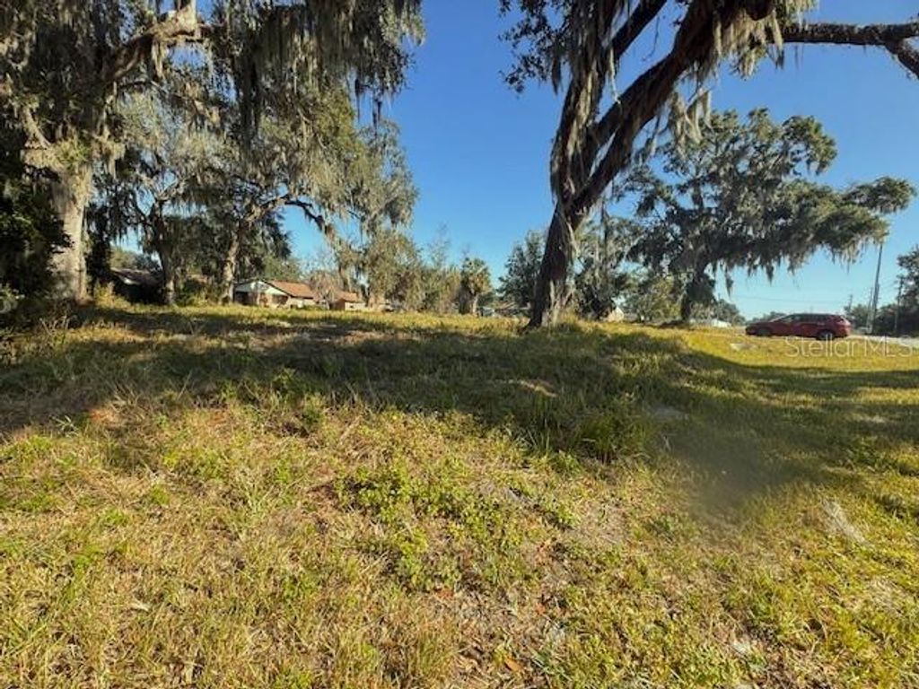 3814 E C 478, Webster, FL 33597