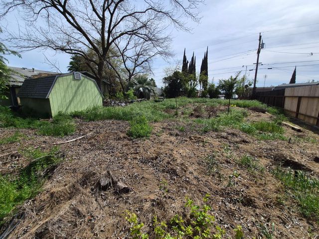 2085 Cabot Ave, Merced, CA 95348