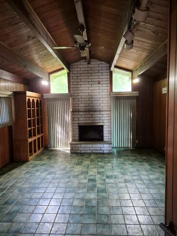 2085 Cabot Ave, Merced, CA 95348