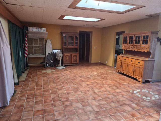 2085 Cabot Ave, Merced, CA 95348