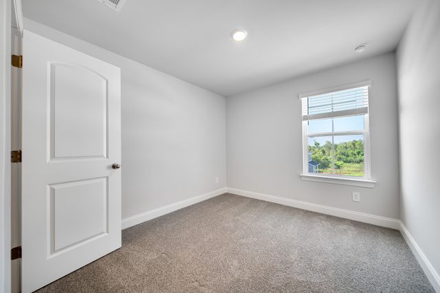 204 Douglas Bend Rd Unit 404, Gallatin, TN 37066