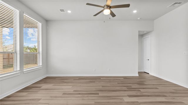 945 Terlingua Creek Drive, Conroe, TX 77304