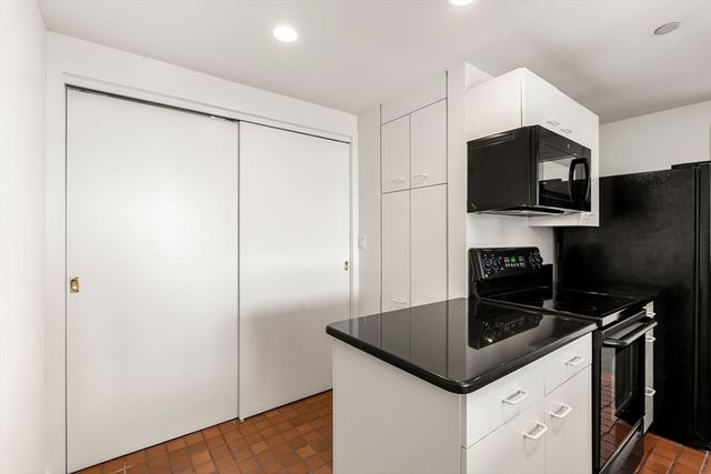 975 Memorial Drive 908, Cambridge, MA 02138