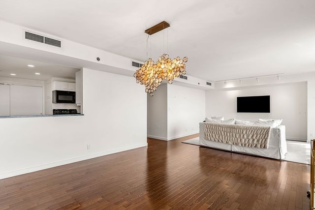 975 Memorial Drive 908, Cambridge, MA 02138