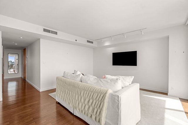 975 Memorial Drive 908, Cambridge, MA 02138