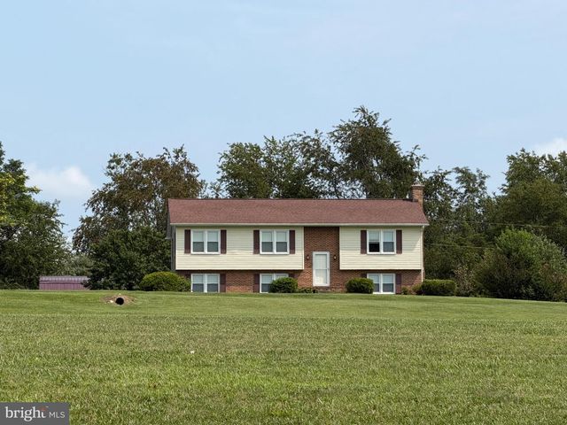 3150 APPLE PIE RIDGE RD, Winchester, VA 22603