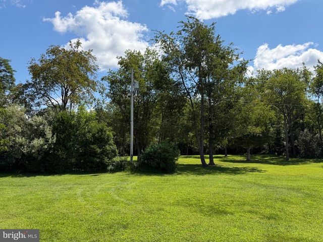 3150 APPLE PIE RIDGE RD, Winchester, VA 22603