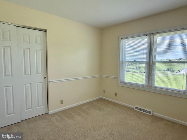 3150 APPLE PIE RIDGE RD, Winchester, VA 22603
